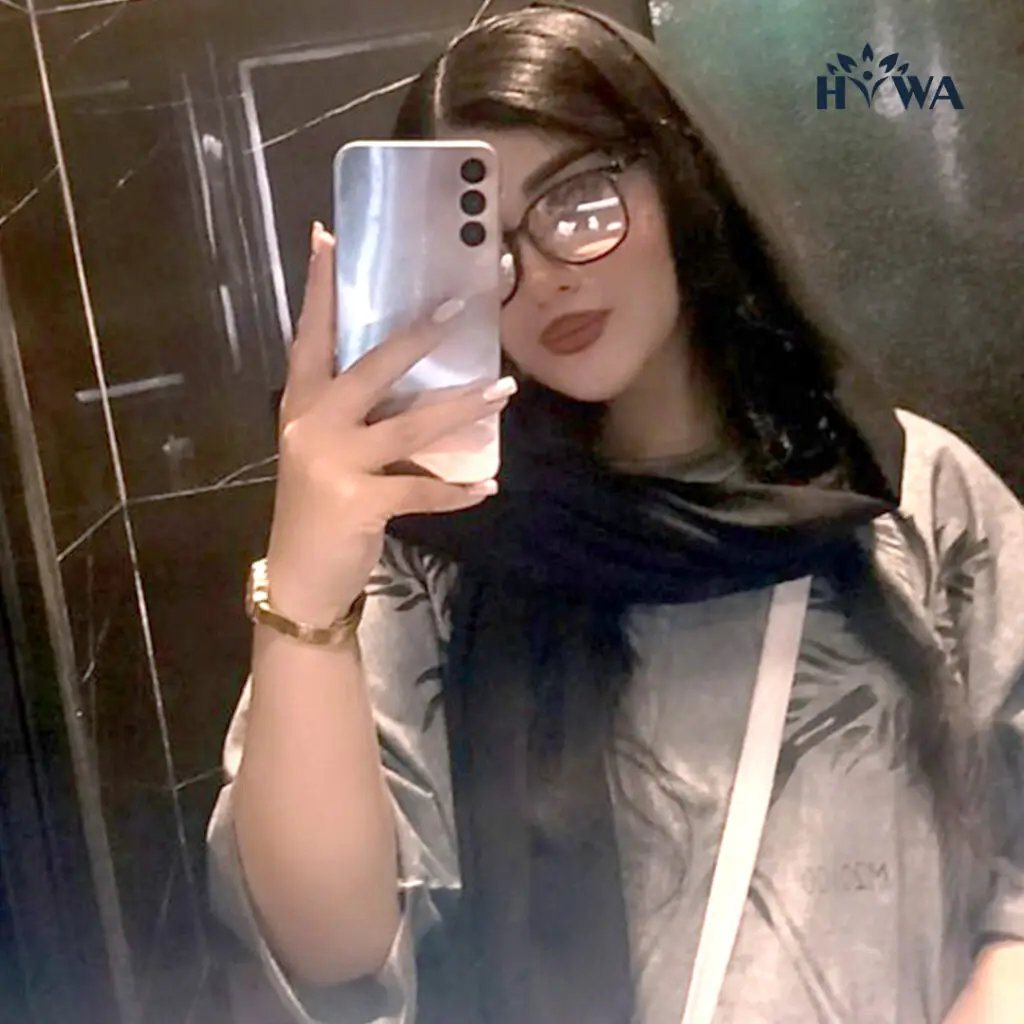 zahra mousavi